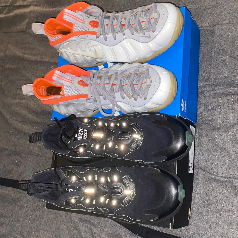 Nike foamposite sz 12/ Nike Air 70 React sz 11.5